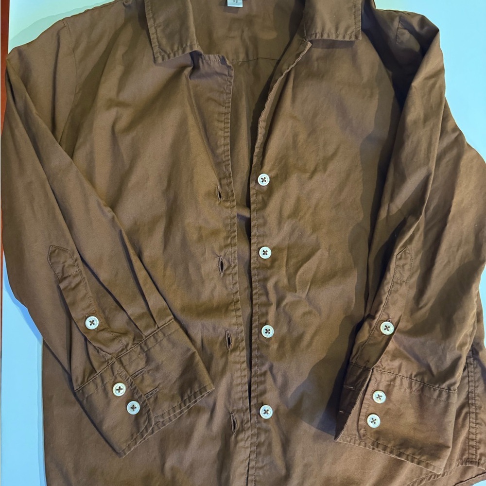 Women’s Bottega Veneta shirt size 36
Washed only once, never worn